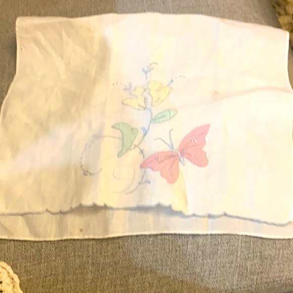 5/$25 *my boho home* Flawless linen hand towel pastel butterfly and flower - Picture 2 of 6